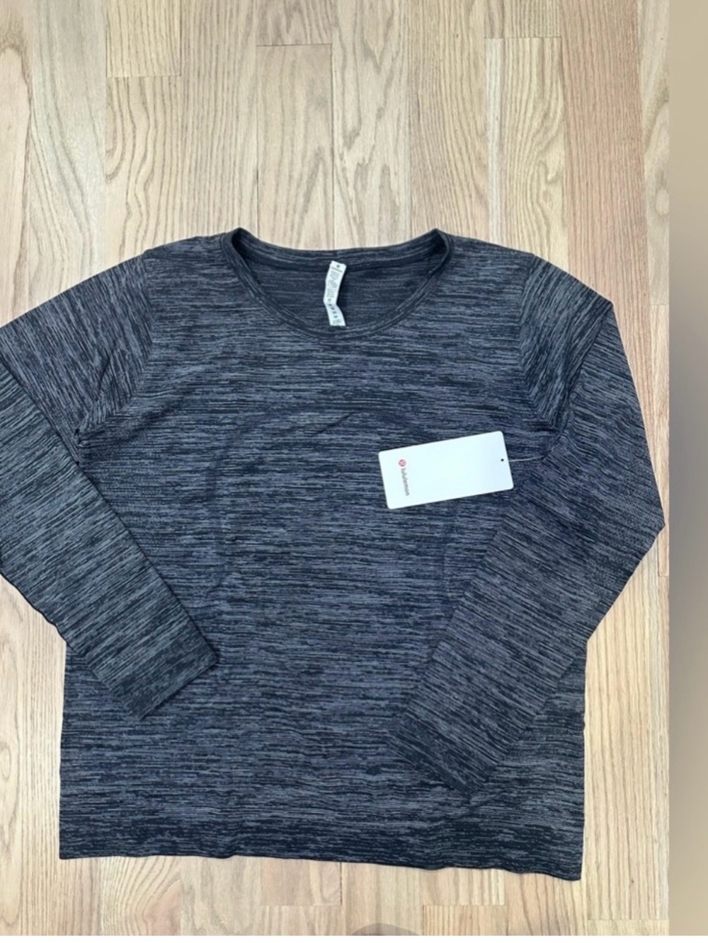 lululemon athletica Swiftly Relaxed LS - Black and White Space Dye
